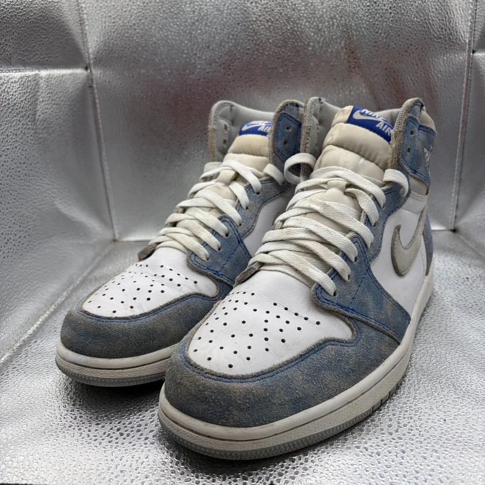 Size 9.5 Jordan 1 Retro High Hyper Royal Smoke Gray Mens Sneakers 555088-402